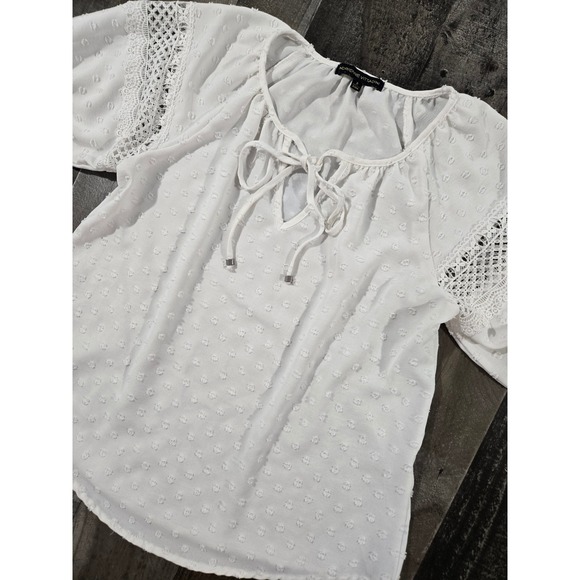 Adrienne Vittadini Tops - Adrienne Vittadini White Swiss Dot Crochet Lace Keyhole Tie Peasant Blouse Small